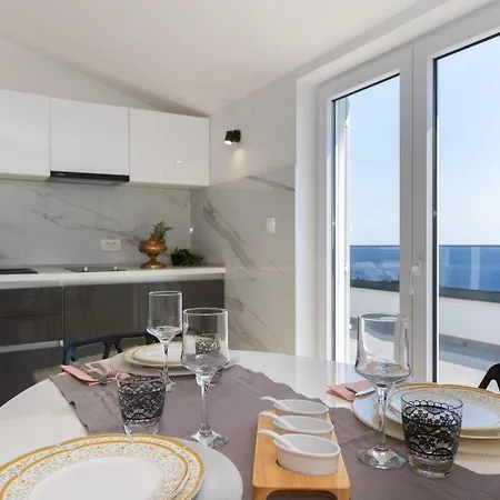 Apartament Tomas Deluxe Ii *
